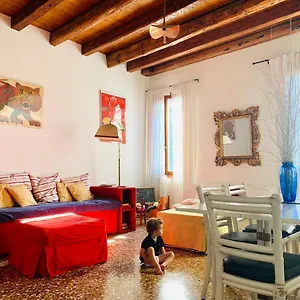 la-casa-del-pittore-venice.hotelslidodijesolo.com/